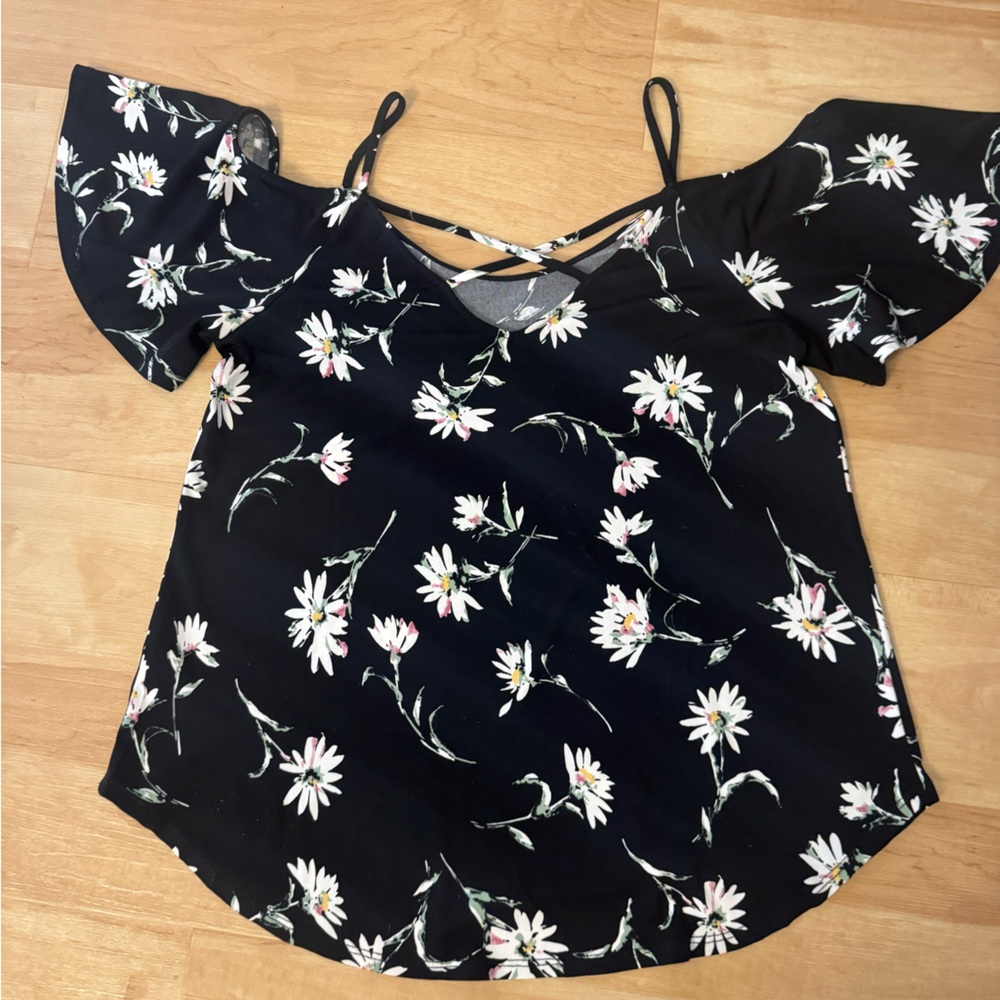 Strappy Cold Shoulder Black Floral Top Size Medium - Picture 4 of 6